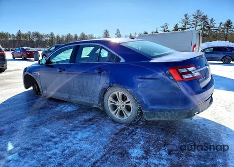 2015 Ford Taurus Limited z USA, uszkodzony, nr VIN 1FAHP2F87FG108788